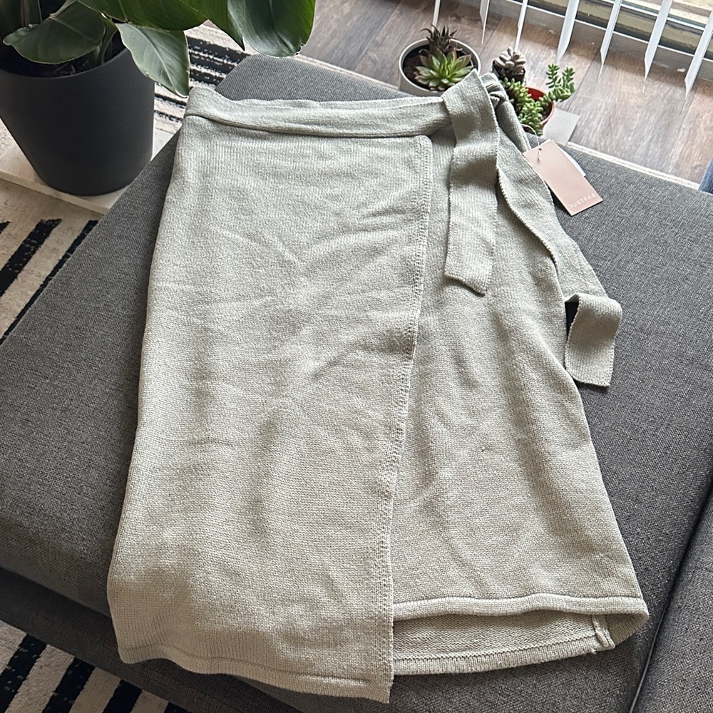 NWT JustFab Mint Green Knit Skirt